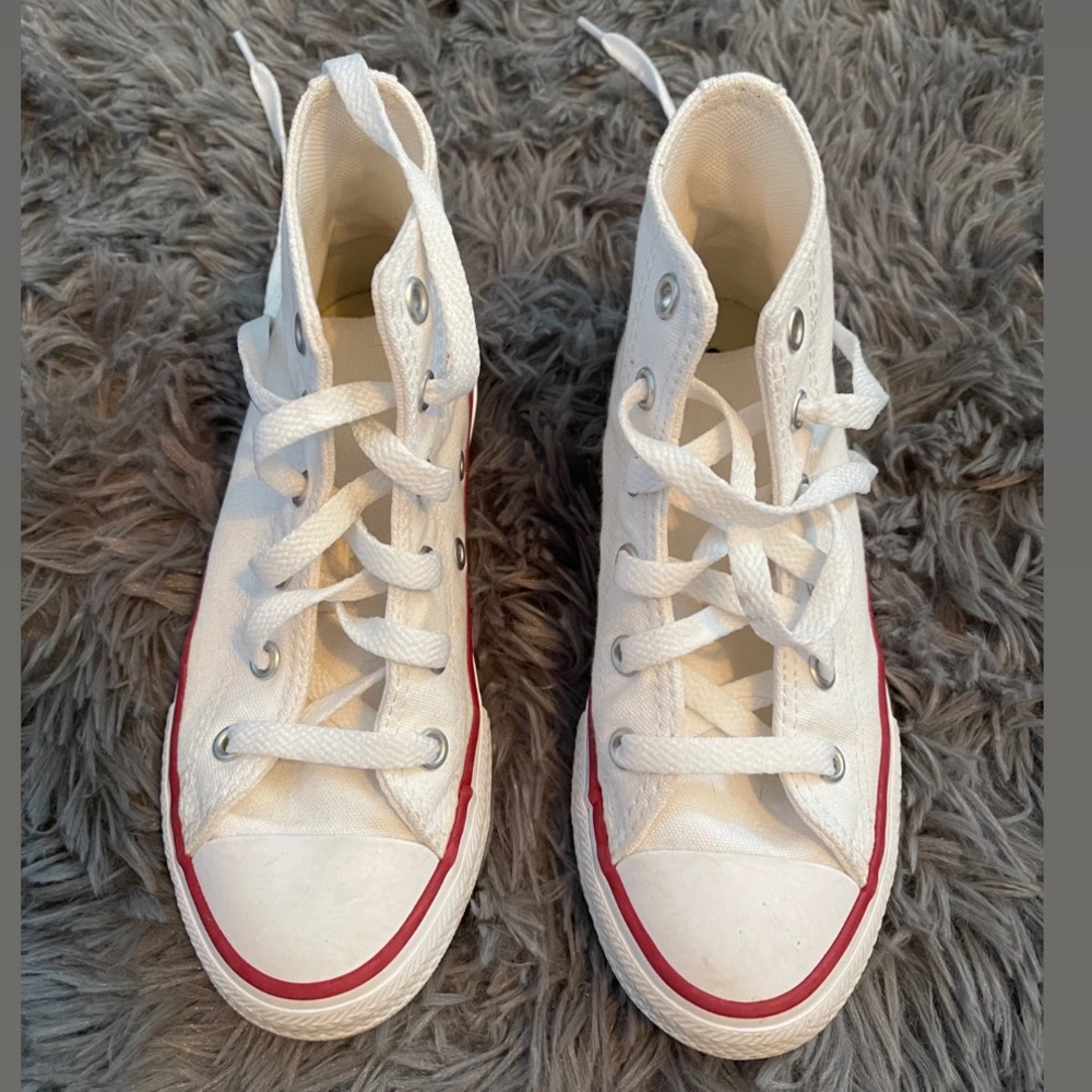 Converse size 13 (little kids)